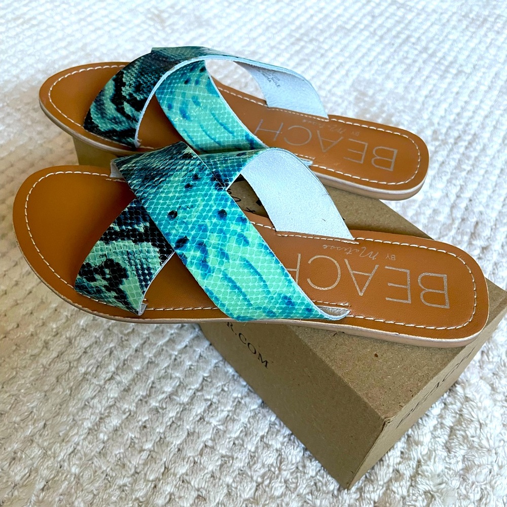 ‼️SOLD‼️ Matisse Beach Line Slides